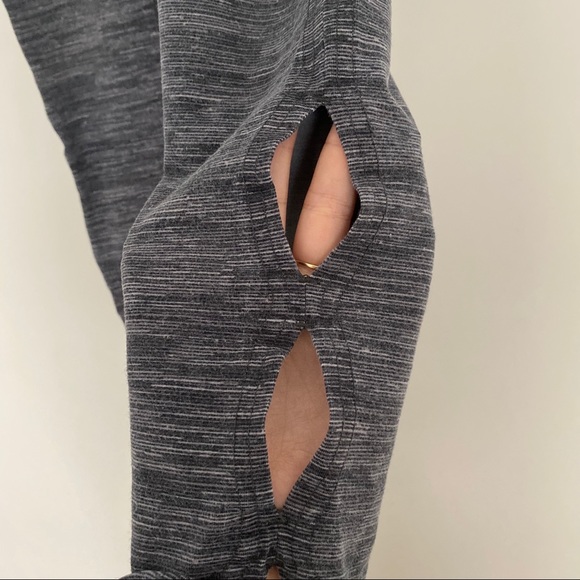 Aerie Chill. Play. Move. 3/4 Crop Gray Leggings - Picture 5 of 10